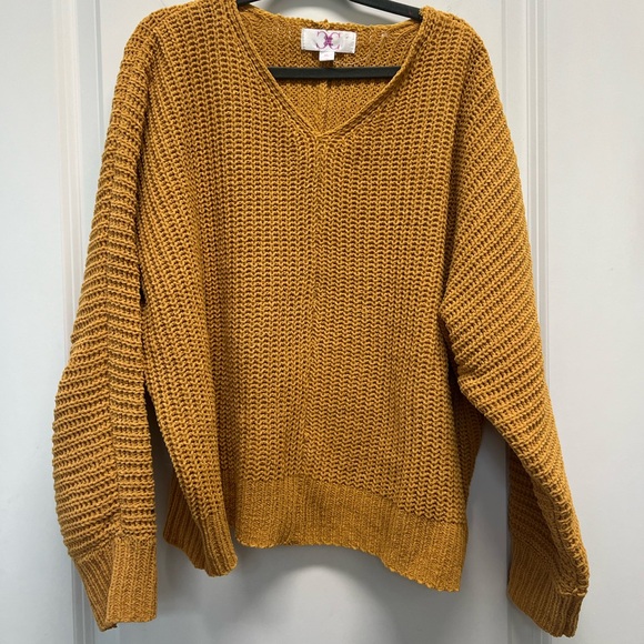 Like new! Perfect sweater for Fall! - Picture 1 of 3